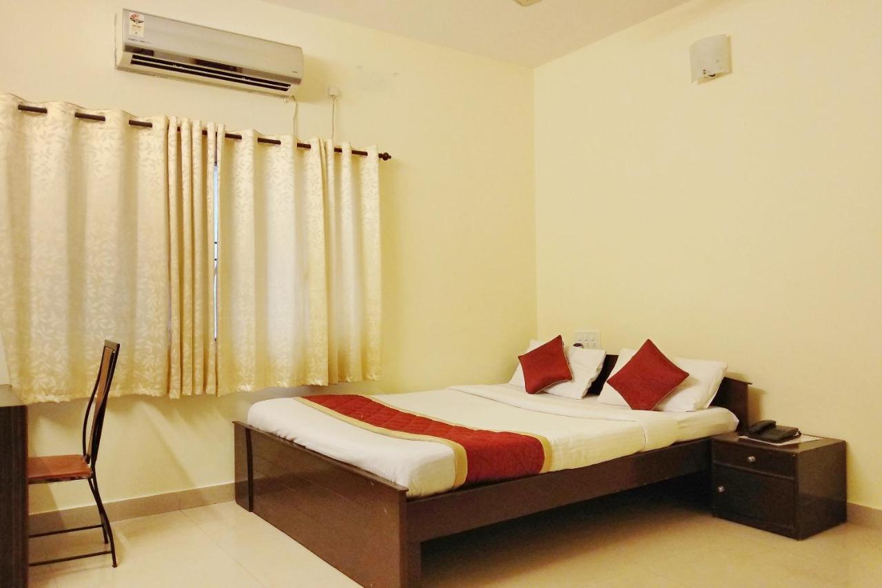 Super Oyo Capital O Premium Hotel Victoria Heights Near Sri Someshwara Swami Temple Bangalore Ngoại thất bức ảnh