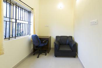Super Oyo Capital O Premium Hotel Victoria Heights Near Sri Someshwara Swami Temple Bangalore Ngoại thất bức ảnh