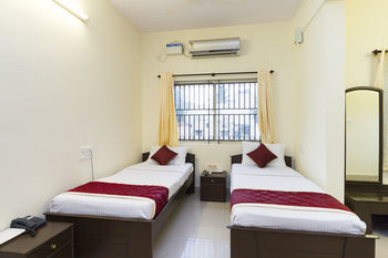 Super Oyo Capital O Premium Hotel Victoria Heights Near Sri Someshwara Swami Temple Bangalore Ngoại thất bức ảnh